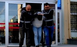 Mersin’de dedesi ve büyükannesini bıçaklayarak öldüren zanlı tutuklandı